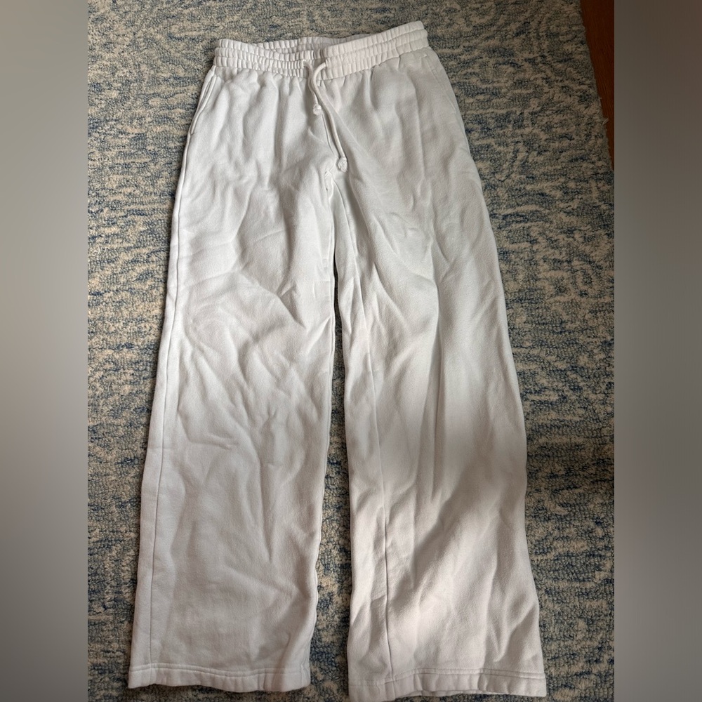 White Aritzia sweatpants!